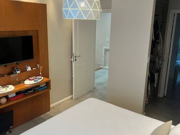 CASA  3 AMB. VENTA CON GALERIA PARRILLA Y PISCINA