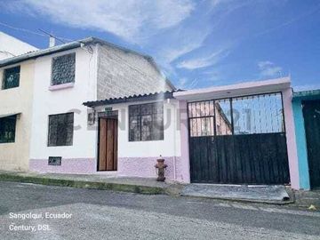 TERRENO CON CASA DE VENTA EN LA MENA2, SUR DE QUITO