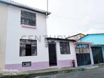 TERRENO CON CASA DE VENTA EN LA MENA2, SUR DE QUITO