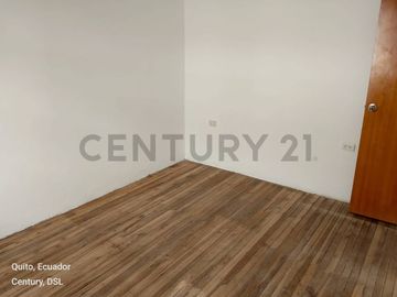 TERRENO CON CASA DE VENTA EN LA MENA2, SUR DE QUITO
