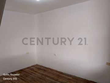 TERRENO CON CASA DE VENTA EN LA MENA2, SUR DE QUITO