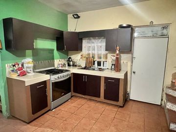 CASA EN VENTA ROBLE DE SANTA MARÍA $2.8MDP