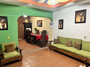 CASA EN VENTA ROBLE DE SANTA MARÍA $2.8MDP