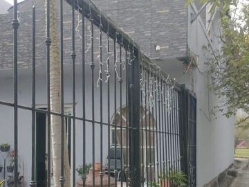 CASA EN VENTA ROBLE DE SANTA MARÍA $2.8MDP
