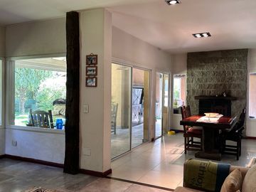 Casa en  venta - 5 ambientes-Pileta-Ingeniero Maschwitz-Escobar-Apto Credito-Permuta menor valor