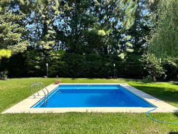 Casa en  venta - 5 ambientes-Pileta-Ingeniero Maschwitz-Escobar-Apto Credito-Permuta menor valor