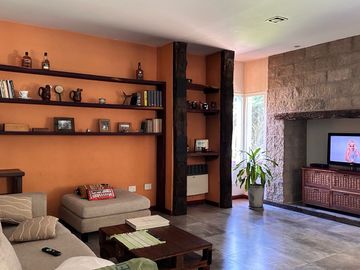 Casa en  venta - 5 ambientes-Pileta-Ingeniero Maschwitz-Escobar-Apto Credito-Permuta menor valor
