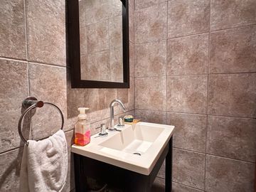 Casa en  venta - 5 ambientes-Pileta-Ingeniero Maschwitz-Escobar-Apto Credito-Permuta menor valor
