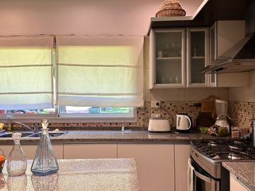 Casa en  venta - 5 ambientes-Pileta-Ingeniero Maschwitz-Escobar-Apto Credito-Permuta menor valor