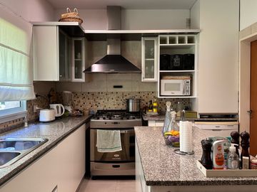 Casa en  venta - 5 ambientes-Pileta-Ingeniero Maschwitz-Escobar-Apto Credito-Permuta menor valor