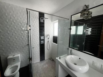 Venta Casa En Sayavedra Puerta de Nothingham.