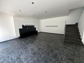 Venta Casa En Sayavedra Puerta de Nothingham.