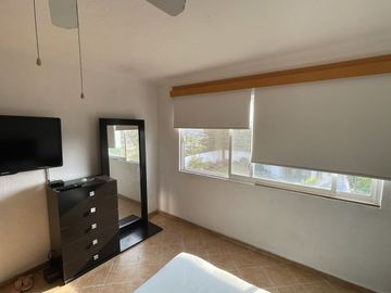 Casa Estilo Contemporáneo con seguridad 24/7 y excelentes espacios
