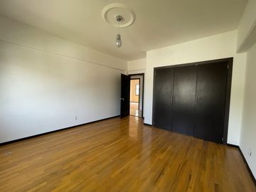 Departamento en venta totalmente remodelado con excelentes espacios