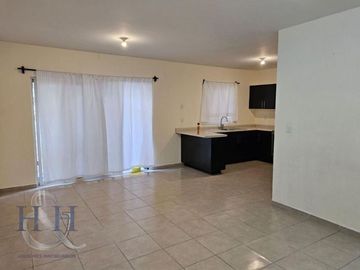 Casa en Residencial Alta California, Tlajomulco de Zúñiga
