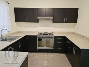 Casa en Residencial Alta California, Tlajomulco de Zúñiga