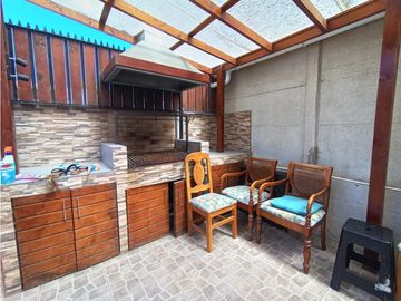 ¡Oportunidad única! Casa esquina en venta en Placilla de Peñuelas