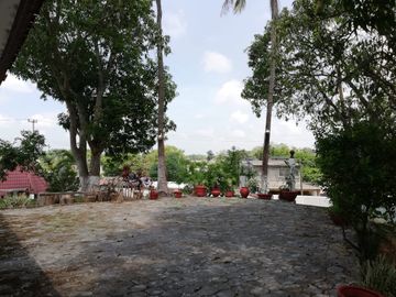HERMOSA CASA CON ALBERCA Y AMPLIO JARDIN  EN VENTA - (3)