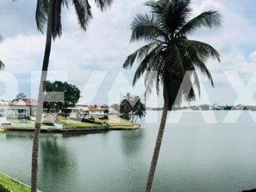 CASA EN VENTA CON VISTA A LA LAGUNA - (3)