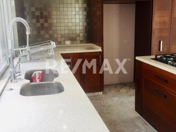 CASA EN VENTA CON VISTA A LA LAGUNA - (3)