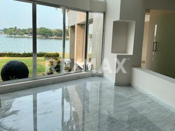 CASA EN VENTA CON VISTA A LA LAGUNA - (3)