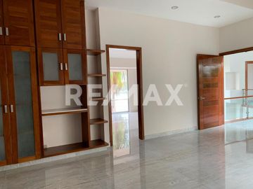 CASA EN VENTA CON VISTA A LA LAGUNA - (3)