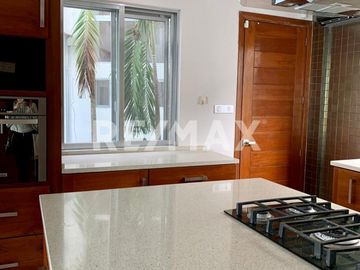 CASA EN VENTA CON VISTA A LA LAGUNA - (3)