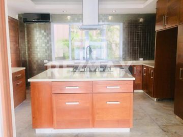 CASA EN VENTA CON VISTA A LA LAGUNA - (3)