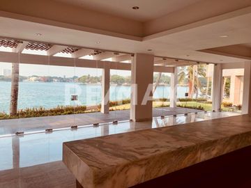 CASA EN VENTA CON VISTA A LA LAGUNA - (3)