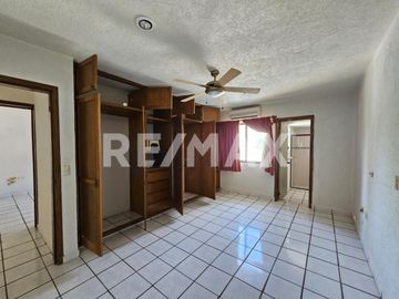 CASA EN VENTA - (3)