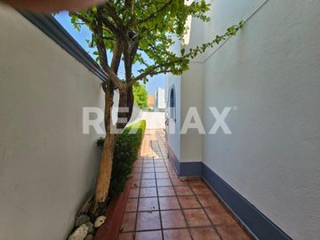 CASA EN VENTA - (3)