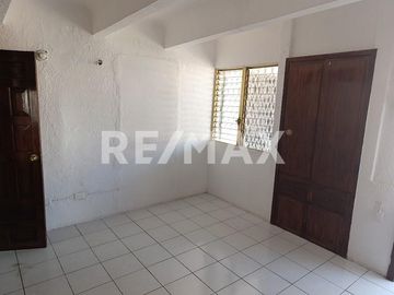 CASA EN VENTA - (3)