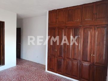 CASA EN VENTA - (3)