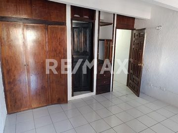 CASA EN VENTA - (3)
