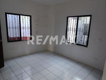 CASA EN VENTA - (3)