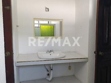 CASA EN VENTA - (3)