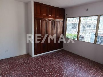 CASA EN VENTA - (3)