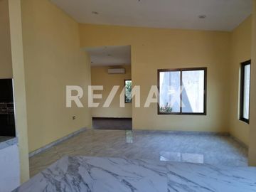 CASA EN VENTA - (3)