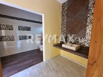 CASA EN VENTA - (3)