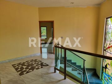 CASA EN VENTA - (3)