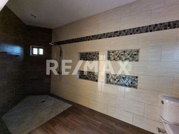 CASA EN VENTA - (3)