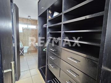 CASA EN VENTA  - (3)