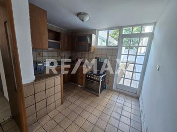 CASA EN VENTA  - (3)