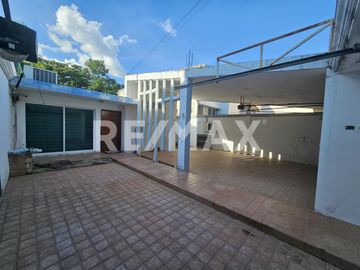 CASA EN VENTA  - (3)