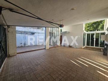 CASA EN VENTA  - (3)