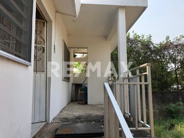 CASA EN VENTA - (3)