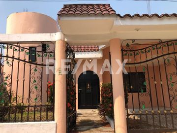 CASA EN VENTA - (3)