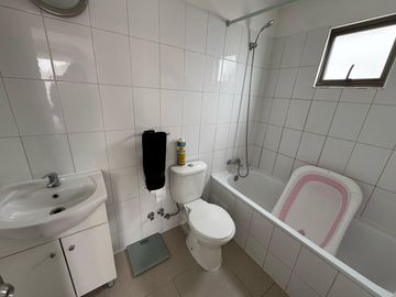 VENDEMOS HERMOSA CASA EN CONDOMINIO HUERTOS DE BUIN II - A PASOS DE METROTREN BUIN