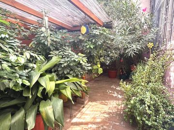 UF 5.150 Depto CON JARDÍN PRIVADO! En primer piso  1D+2B. Barrio Lastarria