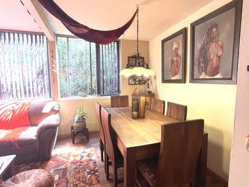UF 5.150 Depto CON JARDÍN PRIVADO! En primer piso  1D+2B. Barrio Lastarria